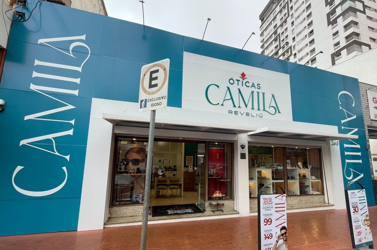 Óticas Camila Reveliú