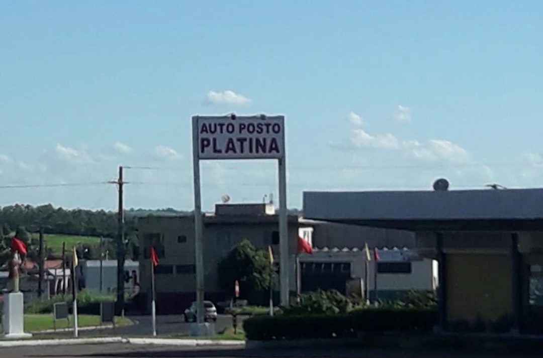 Auto Posto Platina